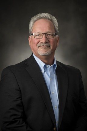 headshot: Jeff Douglas